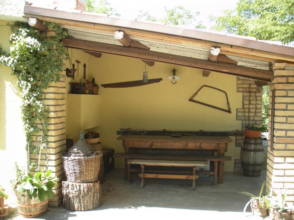 Maison d'hôtes Le Stagioni à Loreto Aprutino Extérieur photo